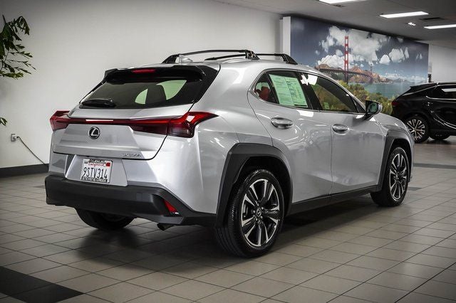 2025 Lexus UX 300h