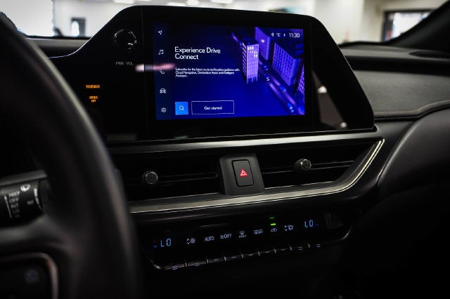 2025 Lexus UX 300h