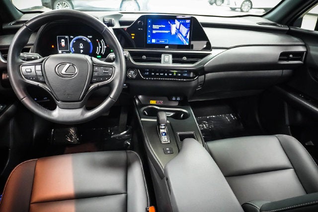 2025 Lexus UX 300h