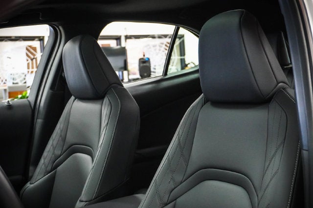 2025 Lexus UX 300h