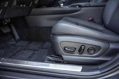 2025 Lexus UX 300h