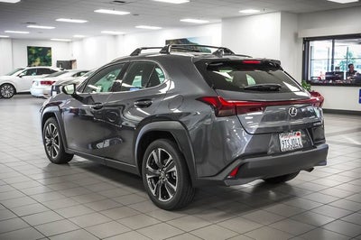 2025 Lexus UX 300h