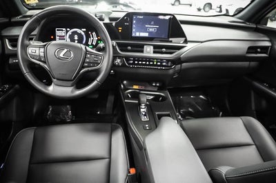 2025 Lexus UX 300h