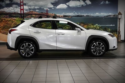 2025 Lexus UX 300h