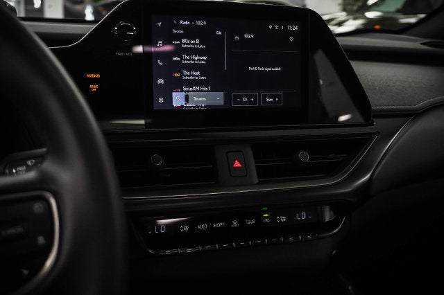 2025 Lexus UX 300h
