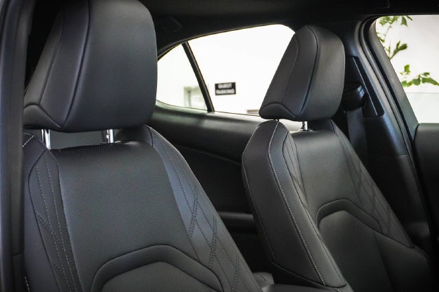 2025 Lexus UX 300h Premium