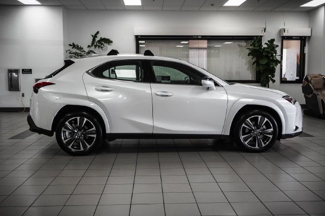 2025 Lexus UX 300h Premium