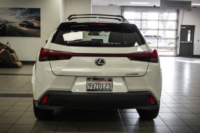 2025 Lexus UX 300h Premium