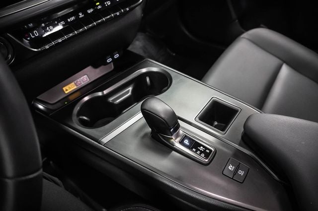 2025 Lexus UX 300h