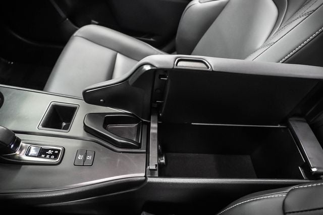2025 Lexus UX 300h