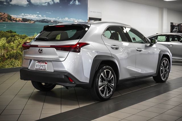 2025 Lexus UX 300h