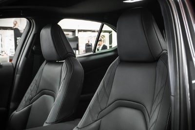 2025 Lexus UX 300h