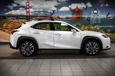 2025 Lexus UX 300h
