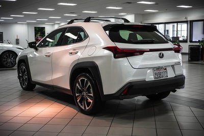 2025 Lexus UX 300h