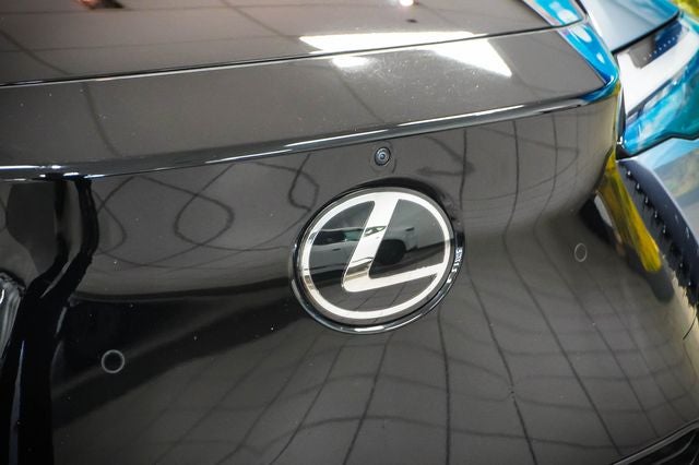 2023 Lexus RZ 450e Luxury