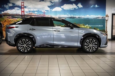 2023 Lexus RZ 450e Luxury