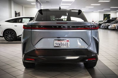 2023 Lexus RZ 450e Luxury
