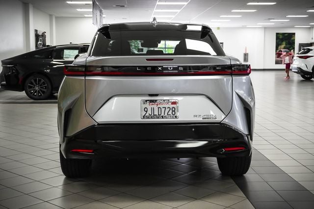 2023 Lexus RZ 450e Premium