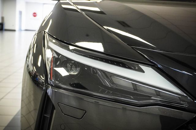 2023 Lexus RZ 450e Luxury