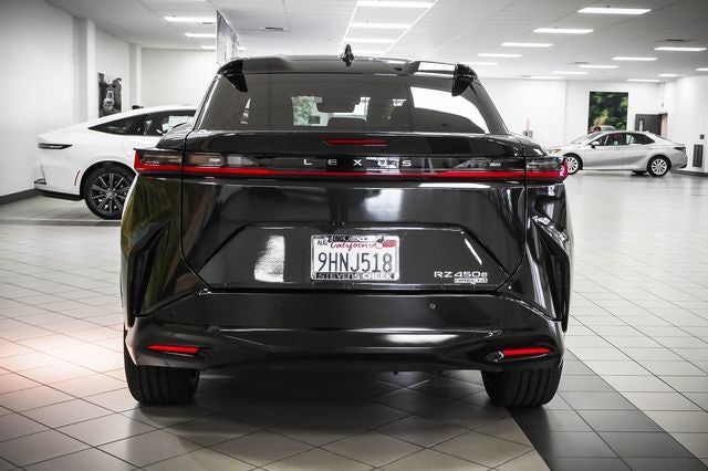 2023 Lexus RZ 450e Luxury