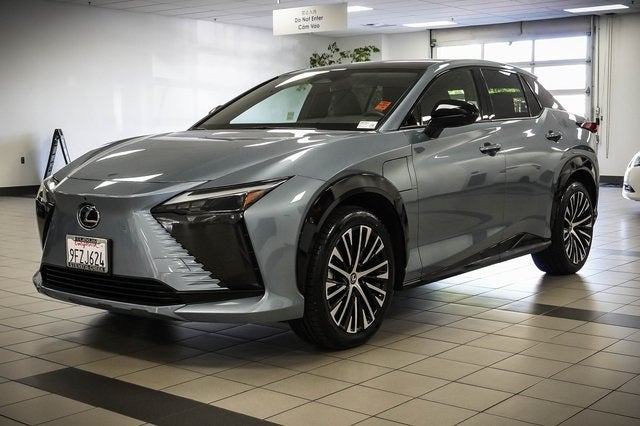 2023 Lexus RZ 450e Luxury