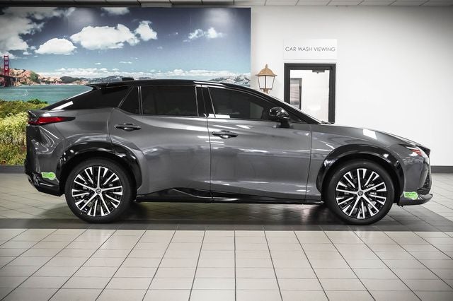 2023 Lexus RZ 450e Luxury