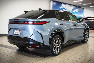 2023 Lexus RZ 450e Premium