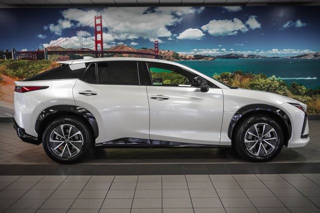 2023 Lexus RZ 450e Premium