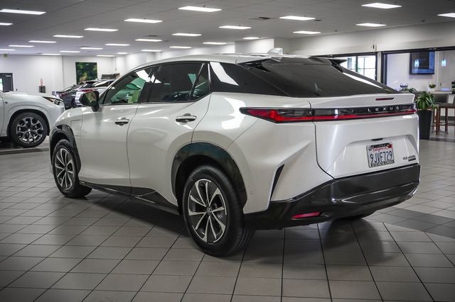 2023 Lexus RZ 450e Premium
