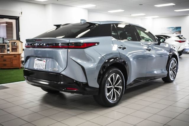 2023 Lexus RZ 450e Premium