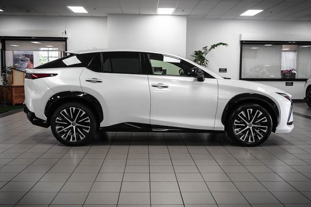 2023 Lexus RZ 450e Premium