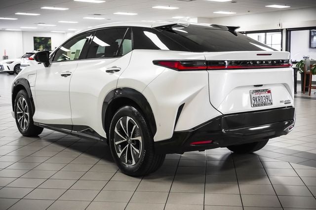 2023 Lexus RZ 450e Premium
