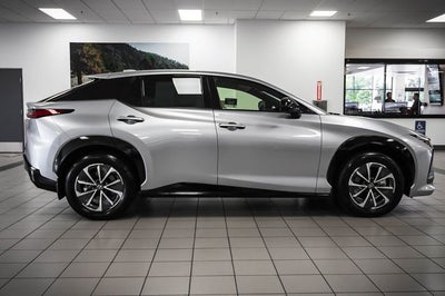 2023 Lexus RZ 450e Premium