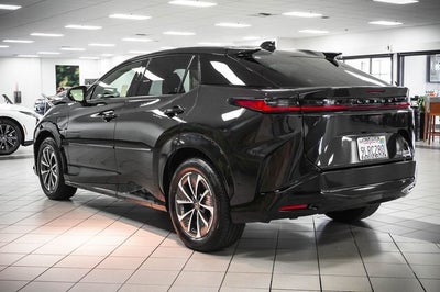 2023 Lexus RZ 450e Premium
