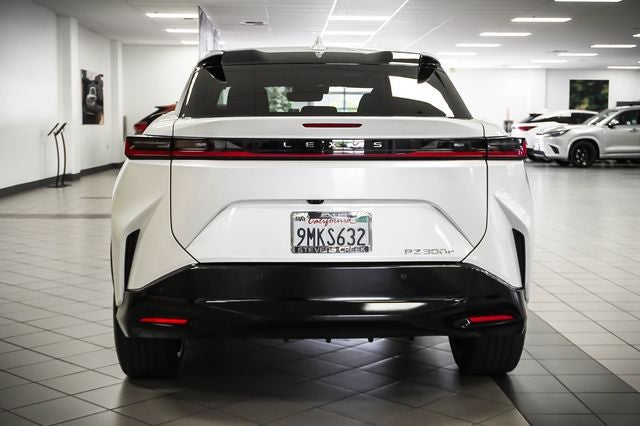 2024 Lexus RZ 300e Luxury