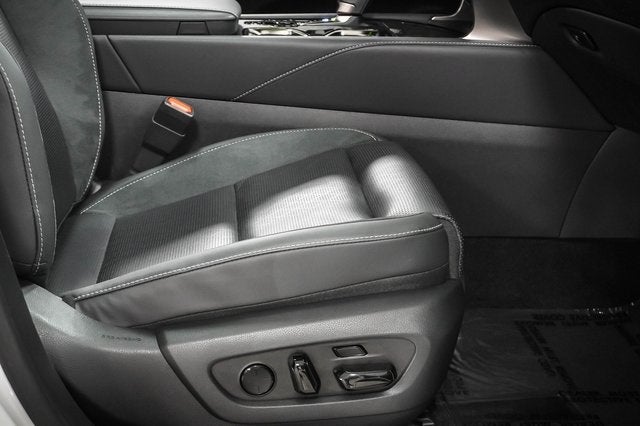 2024 Lexus RX 450h+ Luxury