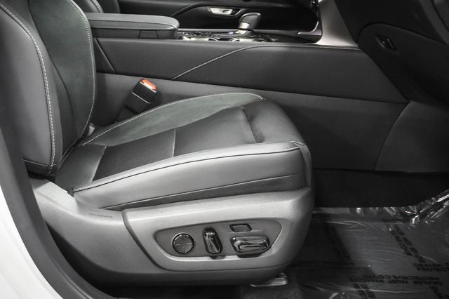 2025 Lexus RX 450h+ Luxury