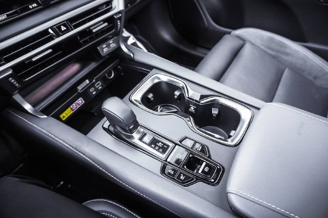 2026 Lexus RX 450h+ Luxury