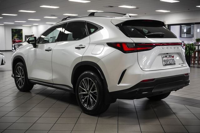 2025 Lexus NX 350h Premium