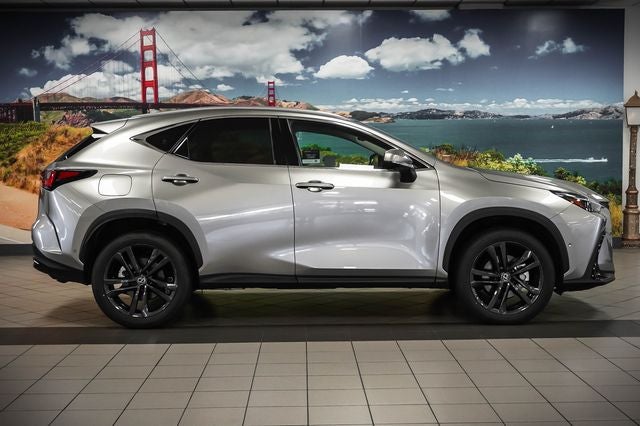 2025 Lexus NX 450h+ Luxury