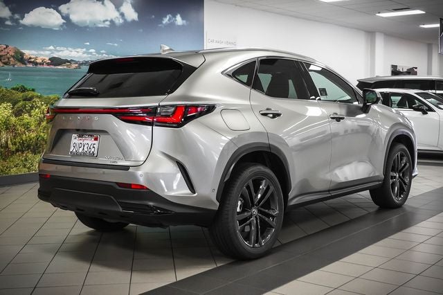 2025 Lexus NX 450h+ Luxury
