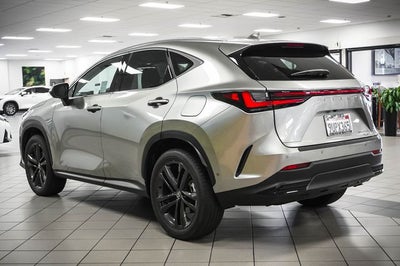 2025 Lexus NX 450h+ Luxury