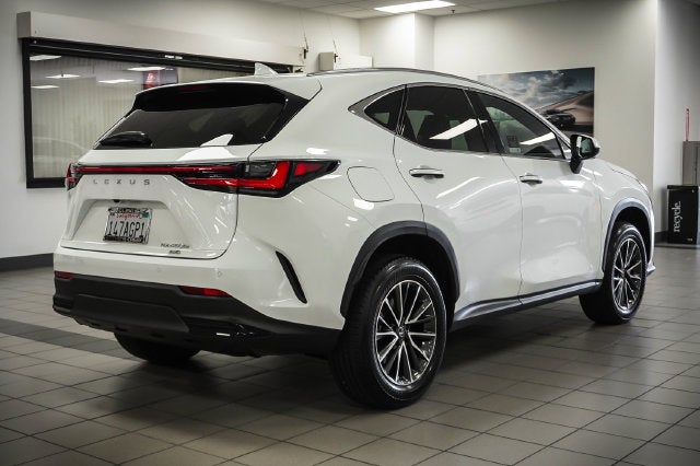 2026 Lexus NX 450h+ Premium