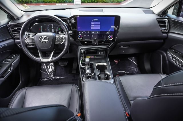 2023 Lexus NX 450h+ Luxury