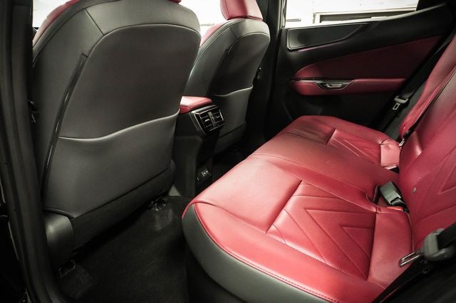 2024 Lexus NX 450h+ Luxury