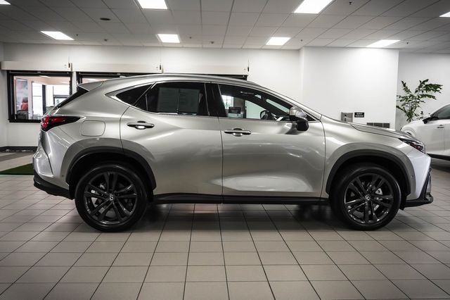2025 Lexus NX 450h+ Luxury