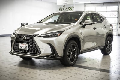 2026 Lexus NX 450h+ Luxury