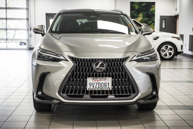 2026 Lexus NX 450h+ Luxury