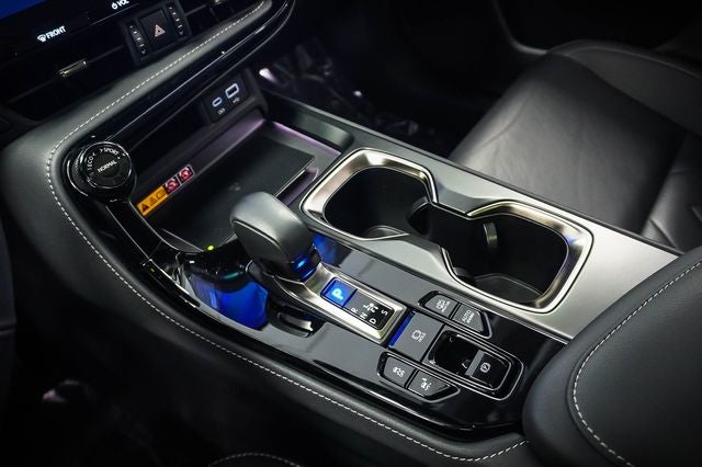 2025 Lexus NX 450h+ Luxury