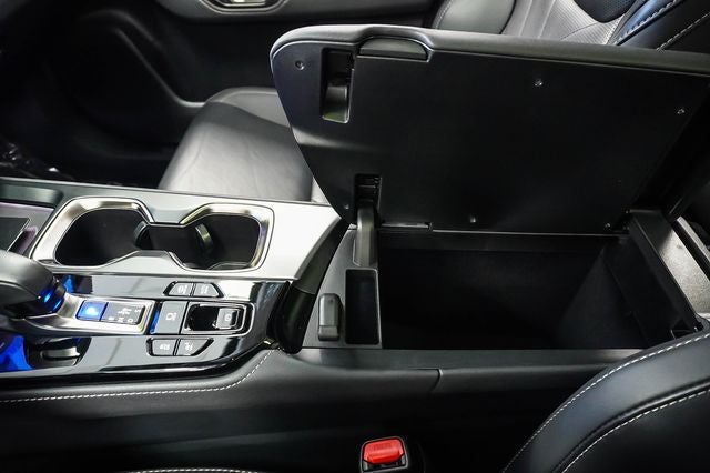 2025 Lexus NX 450h+ Luxury